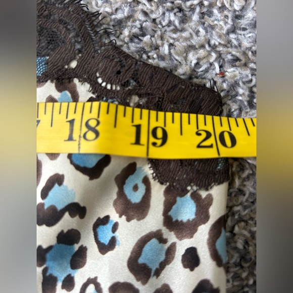 Morgan Taylor Intimates blue and brown cheetah pattern lace top XL - Picture 5 of 7